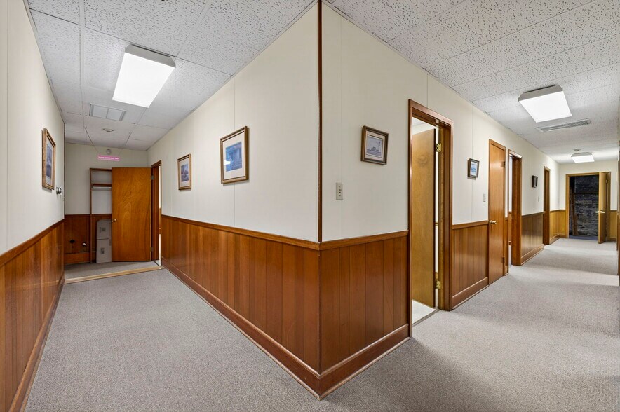 More Photos Of 314 N Braddock St, Winchester Office For Sale