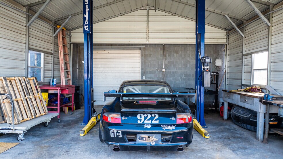 More Photos Of 425 Gum St, North Little Rock Auto Repair For Sale