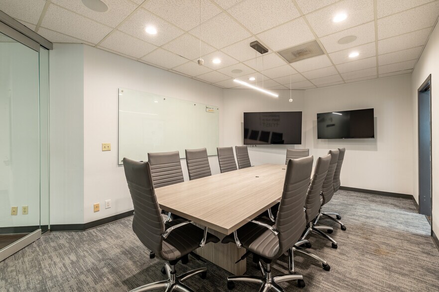 More Photos Of 4215 Southpoint Blvd, Jacksonville Medical For Lease