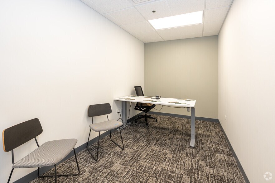 More Photos Of 5180 Fox St, Denver Warehouse For Lease