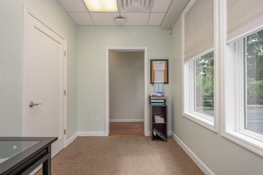 More Photos Of 516 NY-303, Orangeburg Medical For Lease
