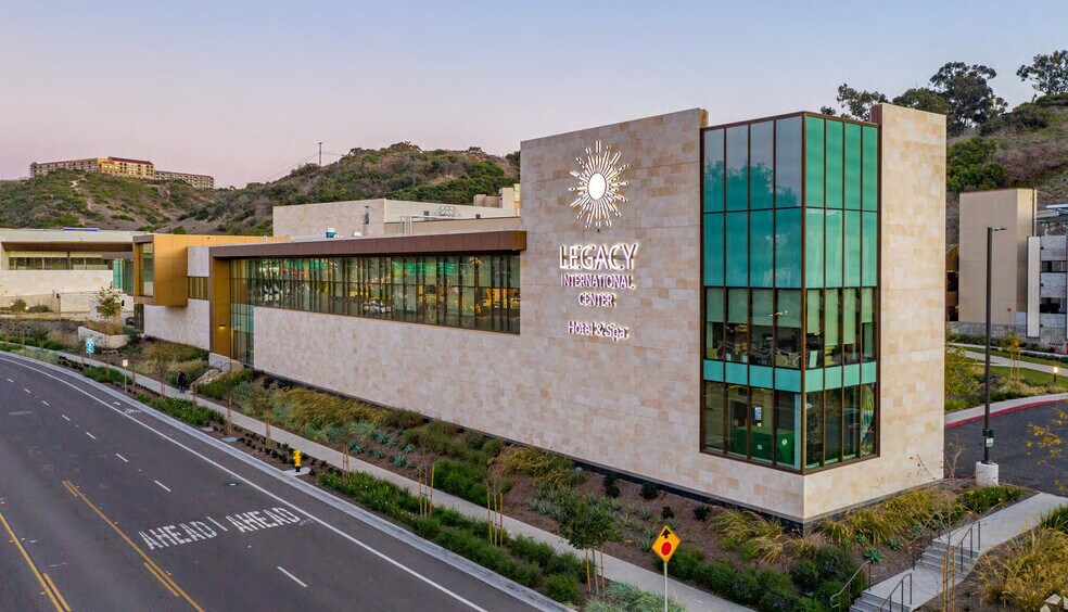 More Photos Of 875 Hotel Cir S, San Diego Hotel For Sale