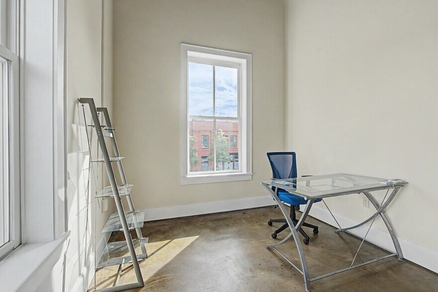 More Photos Of 1430 Capital Ave, Watkinsville Storefront Retail Office For Sale