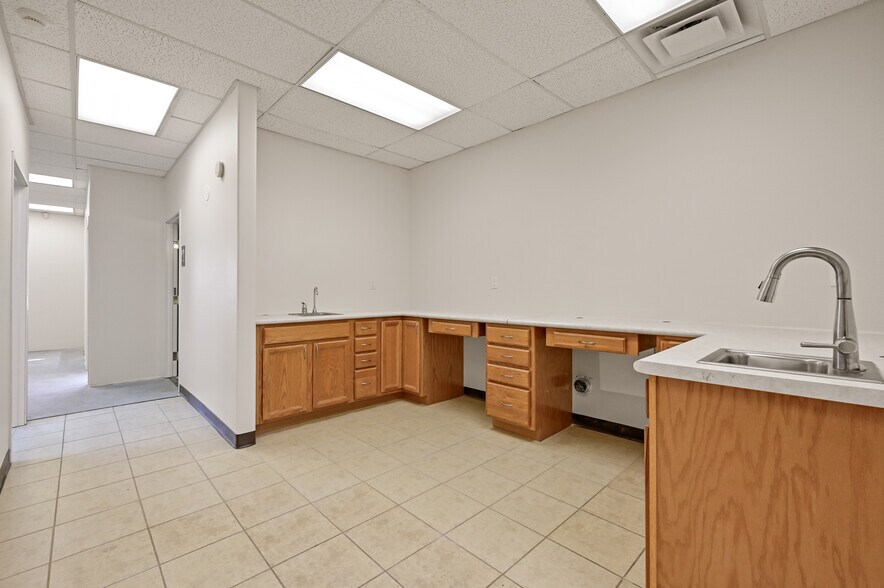 More Photos Of 2074 Galisteo St, Santa Fe Medical For Sale