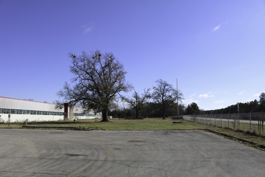 More Photos Of 13343 Interstate 20 E, Tyler Warehouse For Lease