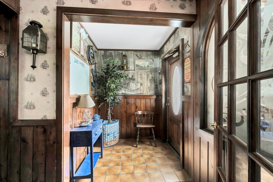 More Photos Of , Brookfield Unknown For Sale