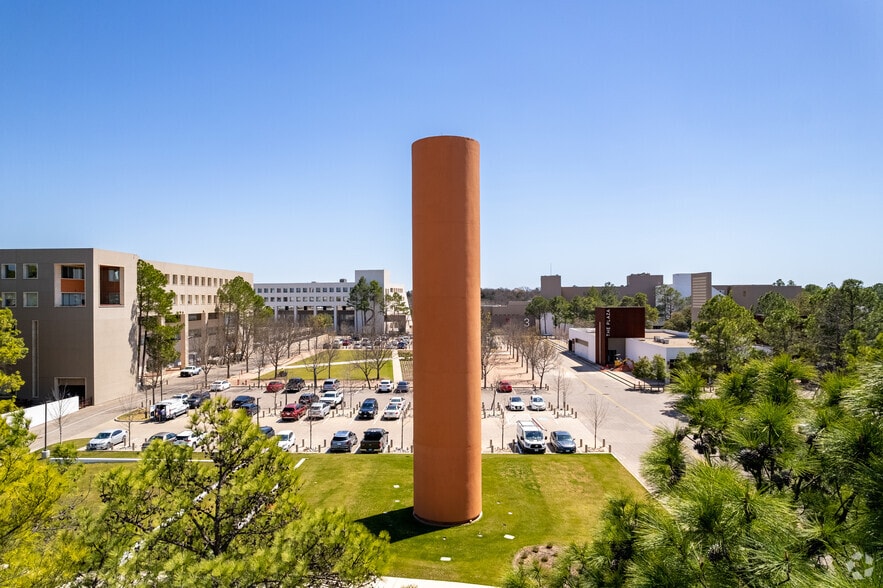 More Photos Of 1301 Solana Blvd, Westlake Unknown For Lease