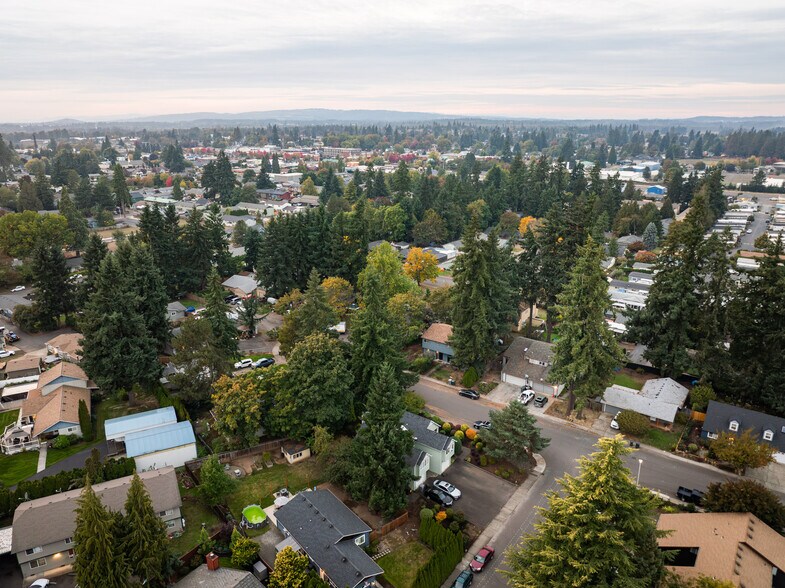 More Photos Of 550 SE 5th Ave, Canby Apartments For Sale