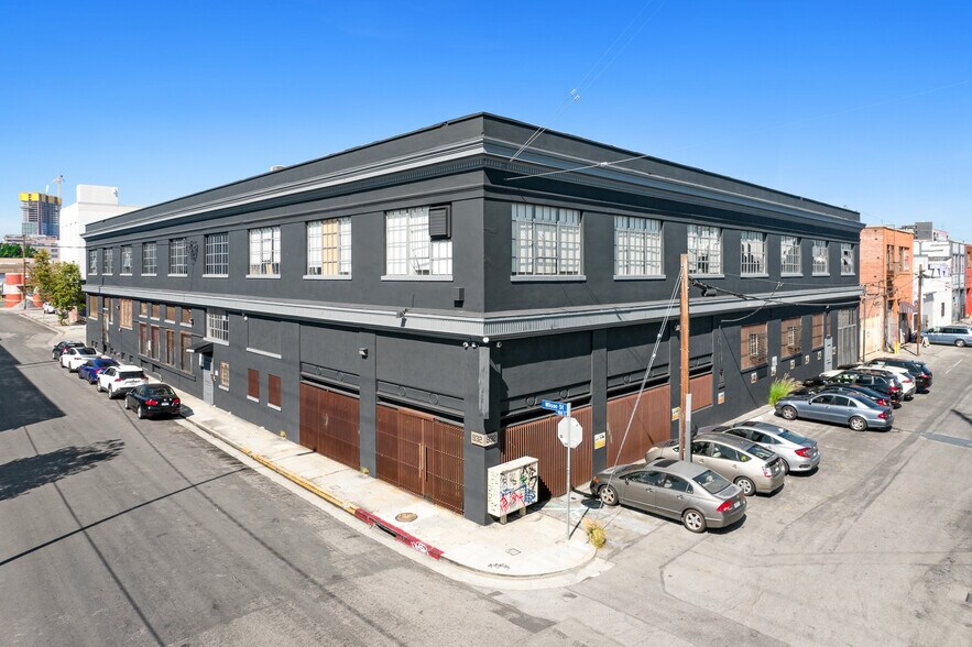 Primary Photo Of 932 Wilson St, Los Angeles Loft Creative Space For Lease