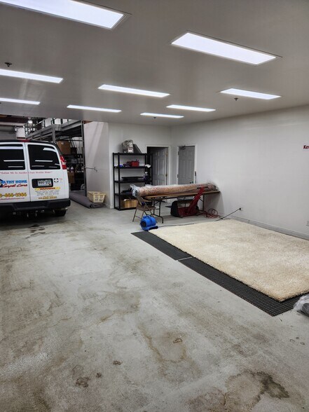 More Photos Of 11811 Upham St, Broomfield Warehouse For Lease