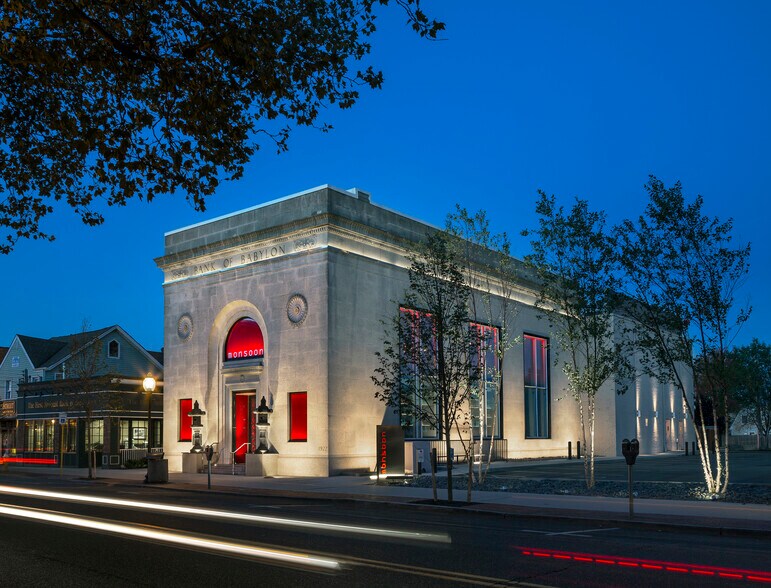 Primary Photo Of 48 Deer Park Ave, Babylon Restaurant For Lease