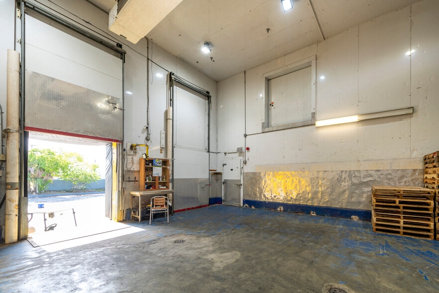 More Photos Of 6575 Nova Dr, Fort Lauderdale Warehouse For Sale
