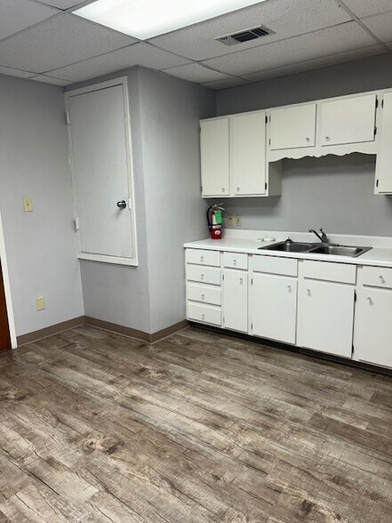 More Photos Of 1000-1002 S Vienna St, Ruston Medical For Lease