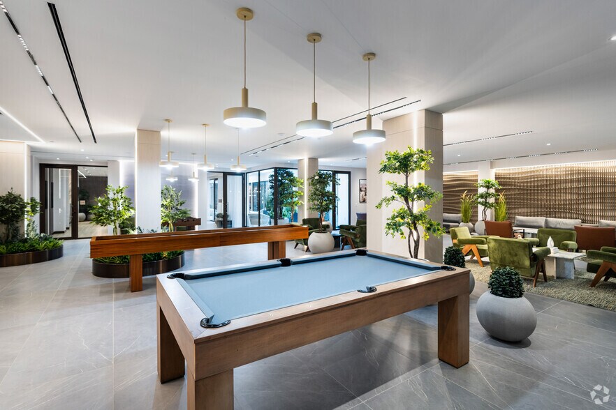 More Photos Of 625-635 Fulton St, Brooklyn Apartments For Lease