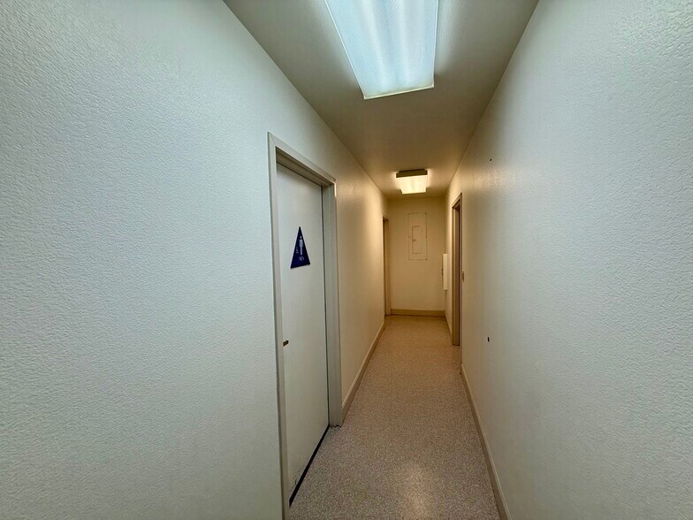 More Photos Of 373 W Saint Charles St, San Andreas Bank For Lease