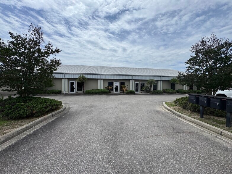 More Photos Of 1800 Husted Rd, Conway Office For Lease