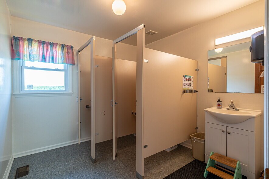 More Photos Of 2482 June Bug Rd, Vale Specialty For Sale