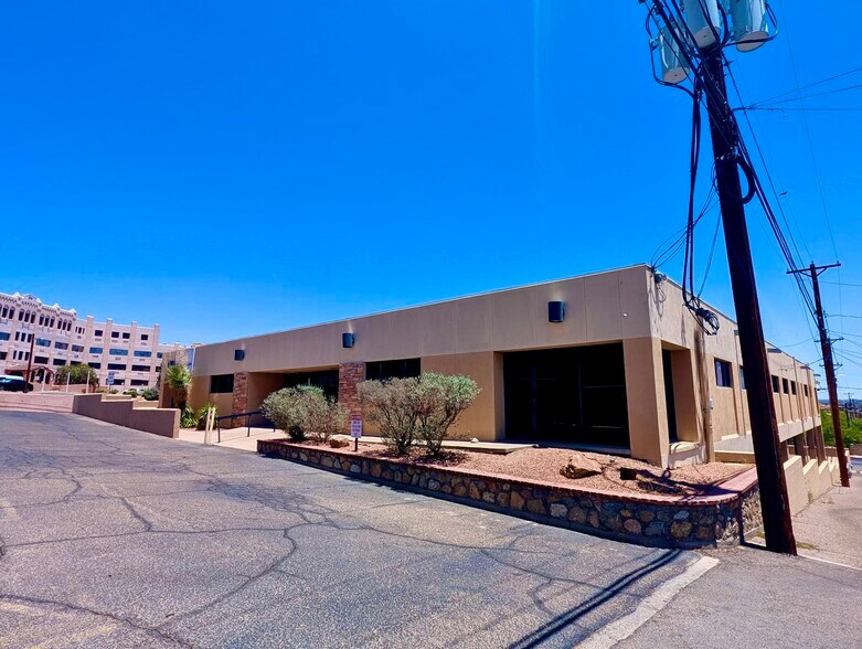 More Photos Of 2022 Murchison Dr, El Paso Medical For Sale