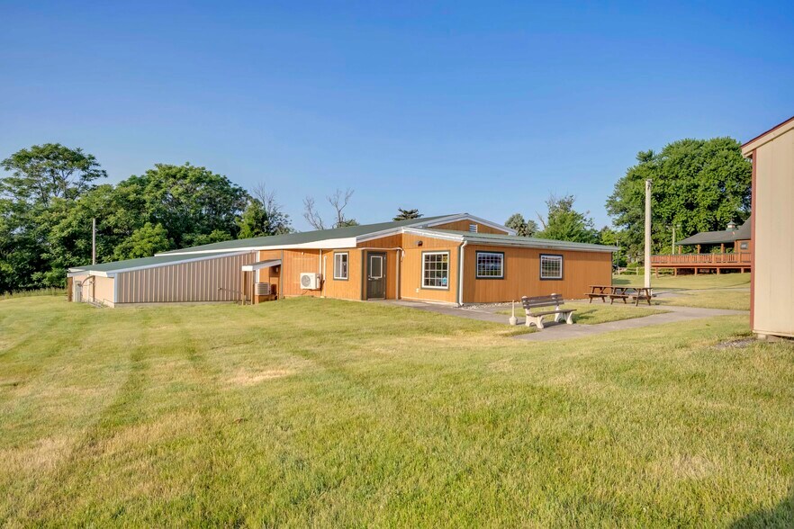 More Photos Of 3521 Sullivan Trl, Easton General Retail For Sale