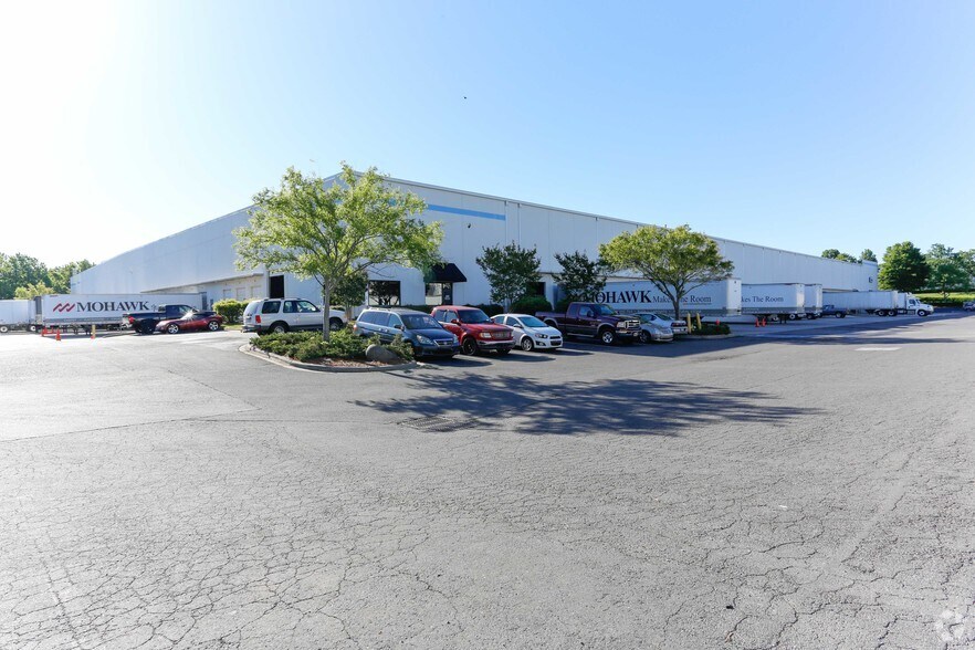 More Photos Of 5901 Long Creek Park Dr, Charlotte Warehouse For Lease