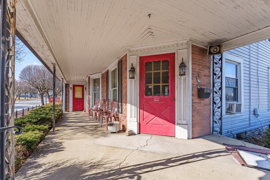 More Photos Of 101 W National Rd, Englewood Freestanding For Sale