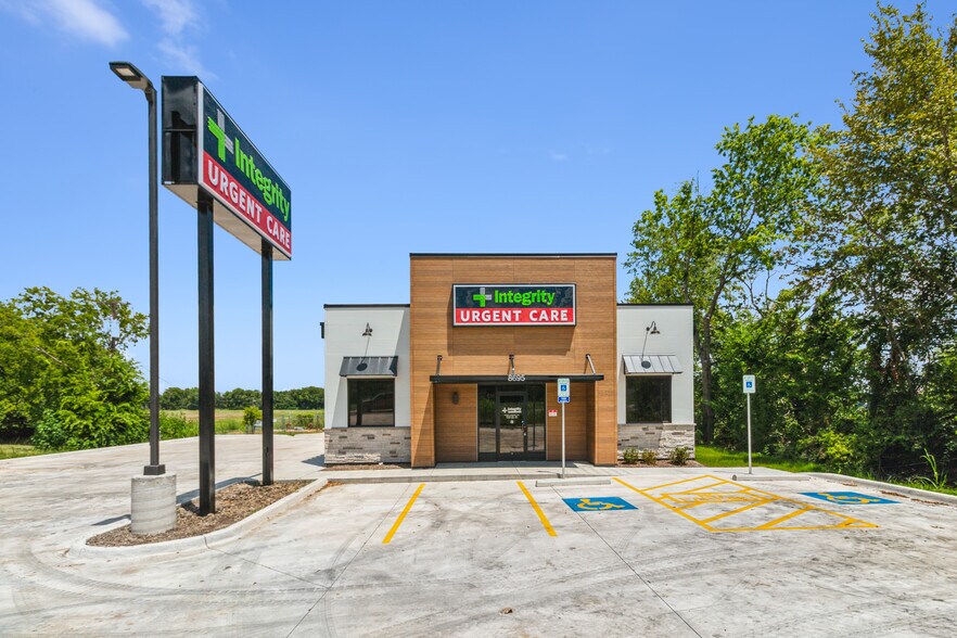 Primary Photo Of 8695 TX-34 Hwy, Quinlan Healthcare For Sale