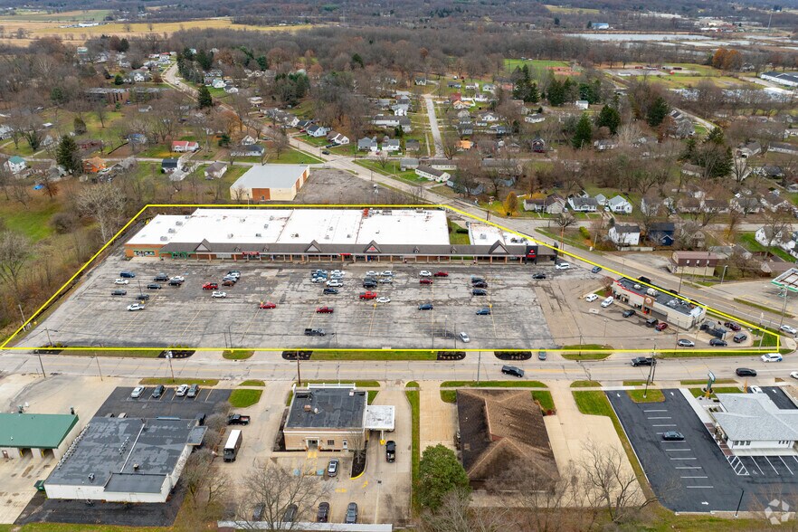 More Photos Of 200-260 N Main St, Rittman General Retail For Sale