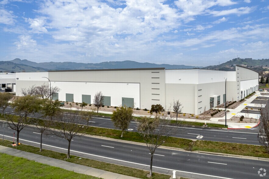 Primary Photo Of 4700 Business Center Dr, Fairfield Warehouse For Lease