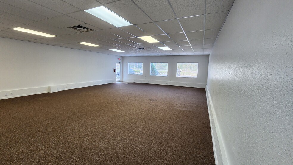 More Photos Of 16332 Cortez Blvd, Brooksville Medical For Lease