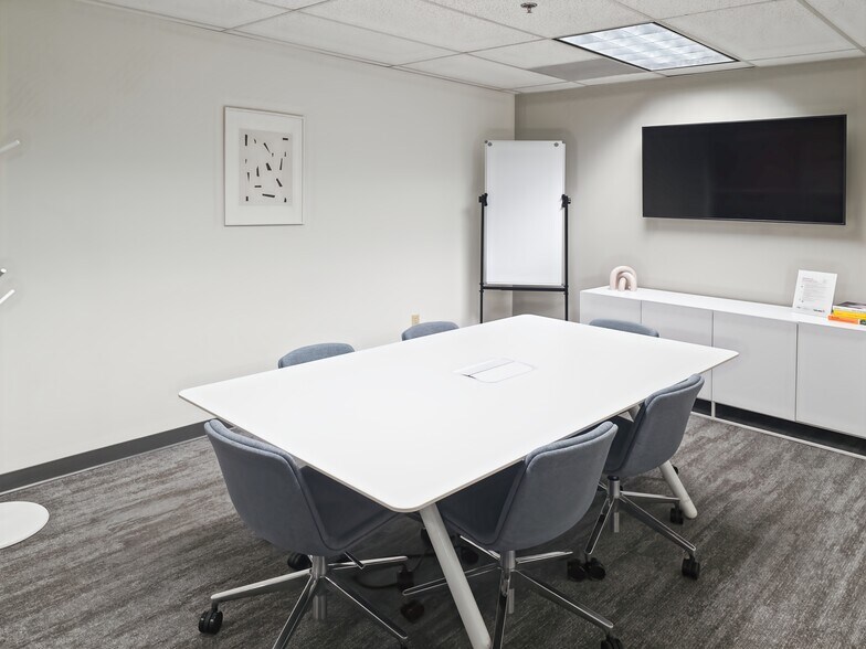 More Photos Of 140 Stoneridge Dr, Columbia Coworking Space