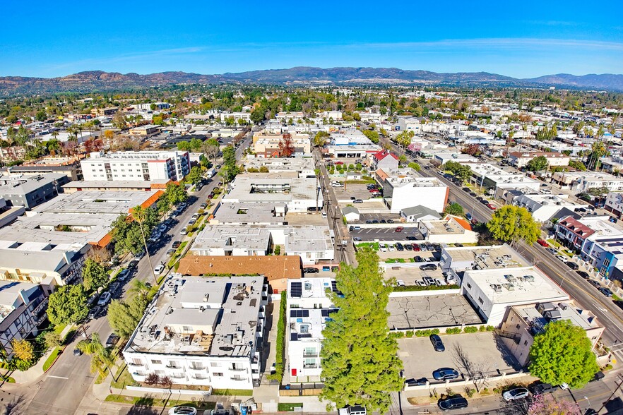 More Photos Of 21721 Hart St, Canoga Park Apartments For Sale