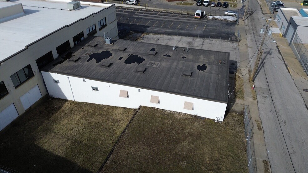 More Photos Of 3128 Bell St, Kansas City Warehouse For Lease