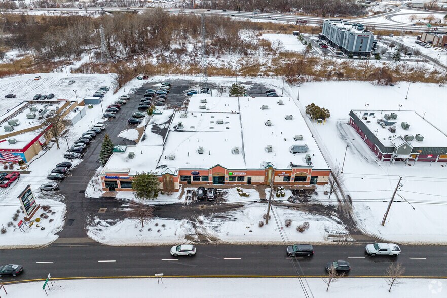 More Photos Of 2947-2949 Erie Blvd E, Syracuse General Retail For Lease