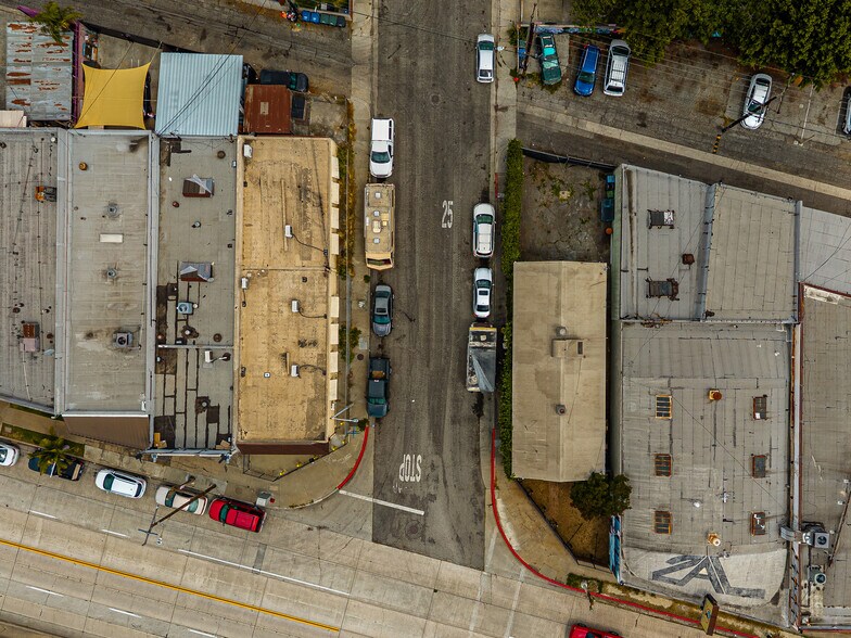 More Photos Of 4901 Telegraph Rd, East Los Angeles Flex For Sale