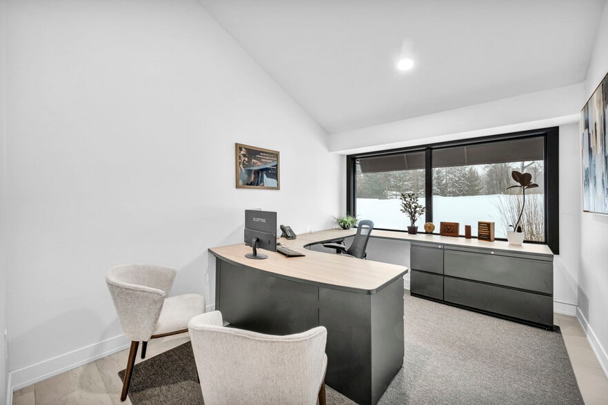 More Photos Of 1929 E Royalton Rd, Broadview Heights Office For Lease