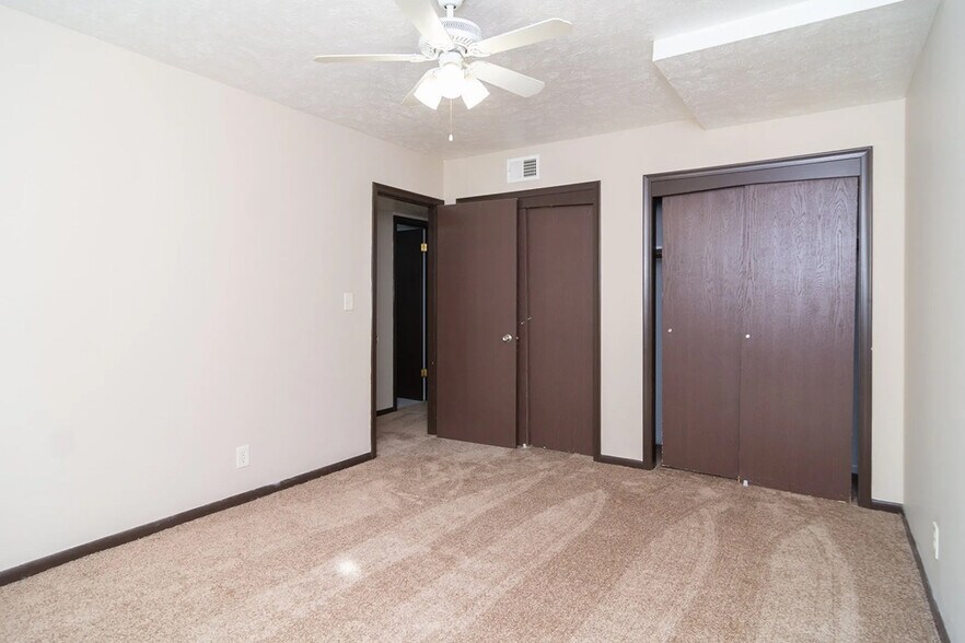 More Photos Of 7301 Corby St, Omaha Apartments For Sale