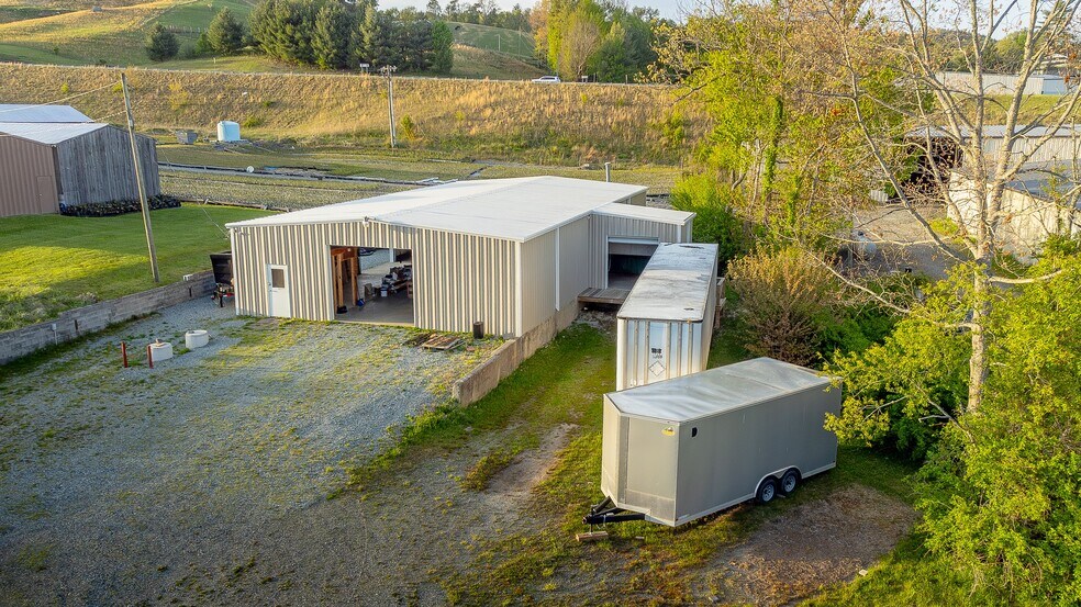 More Photos Of 7371 Old US 421, Deep Gap Industrial For Lease