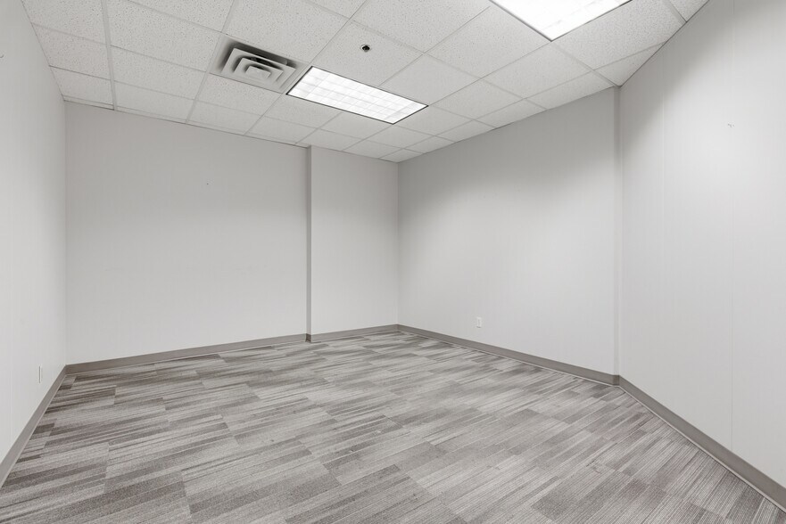 More Photos Of 6995 S Union Park Ctr, Midvale Office For Lease