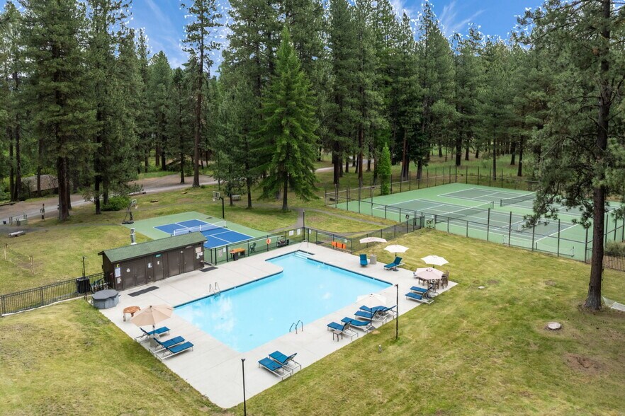 More Photos Of 13375 SW Forest Service Rd, Camp Sherman Hotel For Sale
