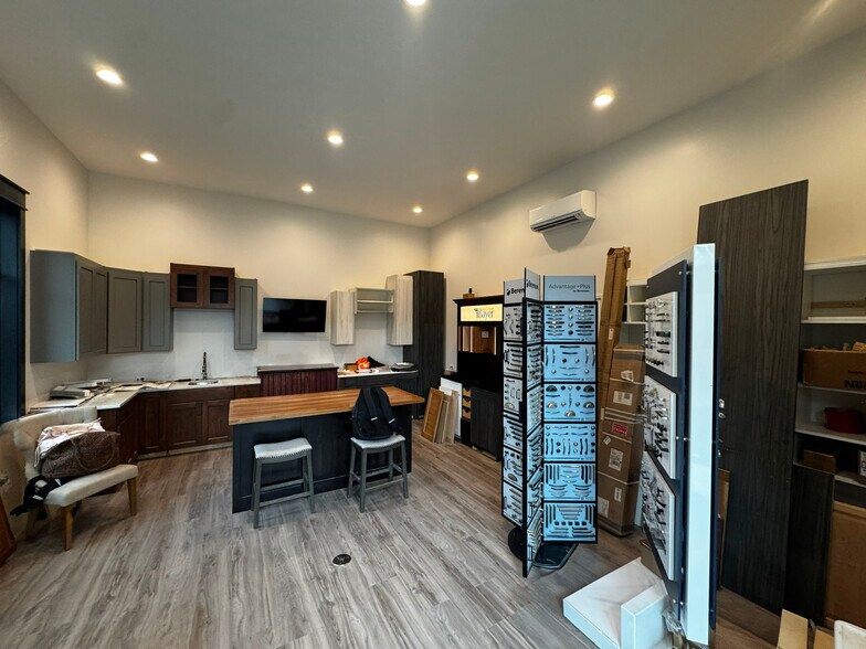 More Photos Of 4830 Pioneers blvd, Lincoln Serviced Offices For Sale