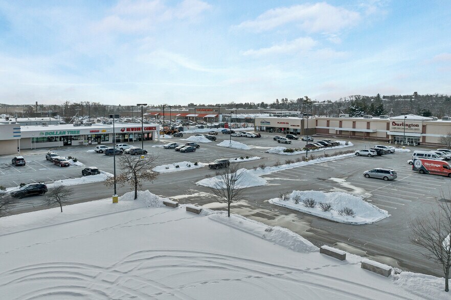 More Photos Of 777 S Willow St, Manchester Storefront For Lease