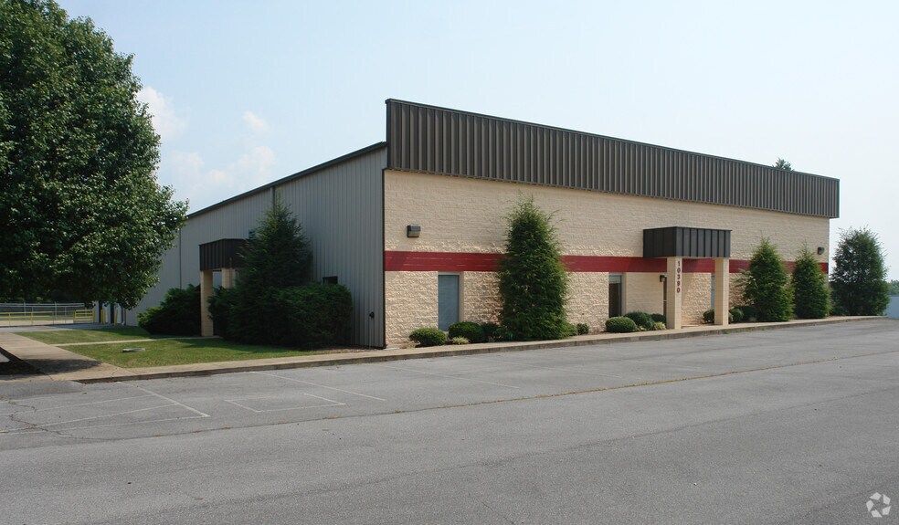 More Photos Of 10390 Wallace Alley St, Blountville Warehouse For Sale