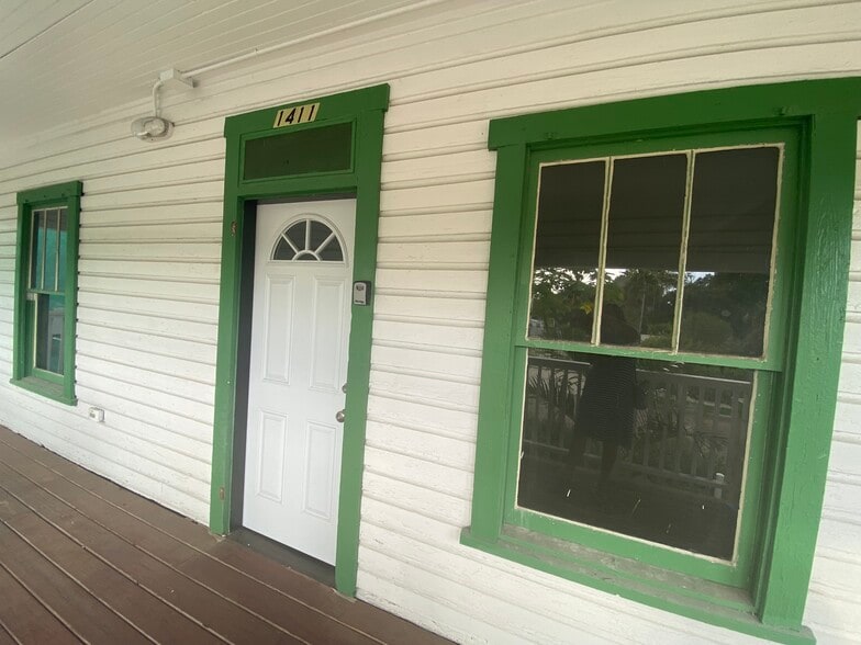 More Photos Of 1411 N 17th St, Tampa Restaurant For Lease