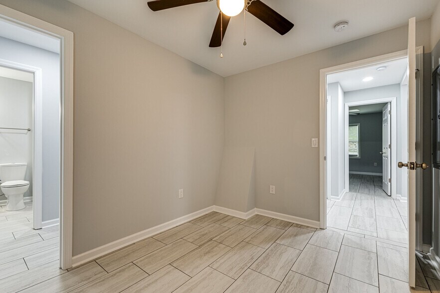 More Photos Of 501 Cedarmont Dr, Antioch Apartments For Sale