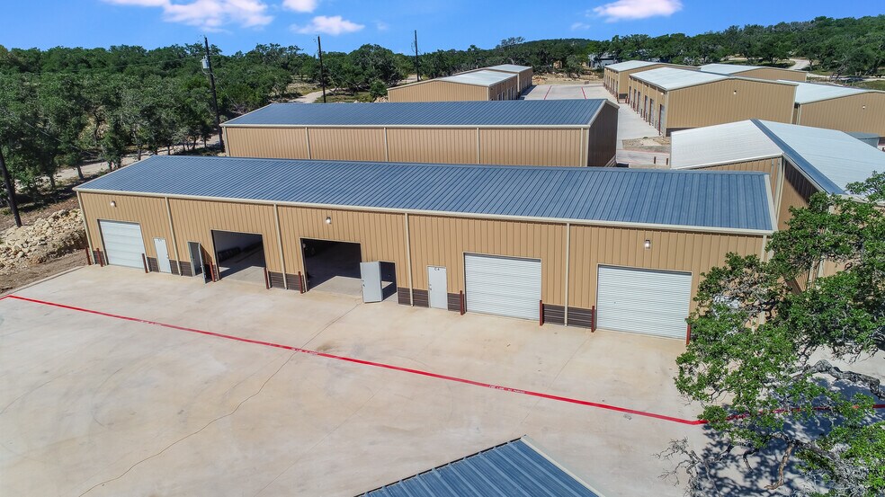More Photos Of 38 Rust Ln, Boerne Warehouse For Sale