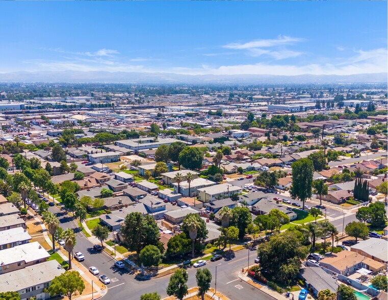 More Photos Of 1147 W D St, Ontario Multifamily For Sale