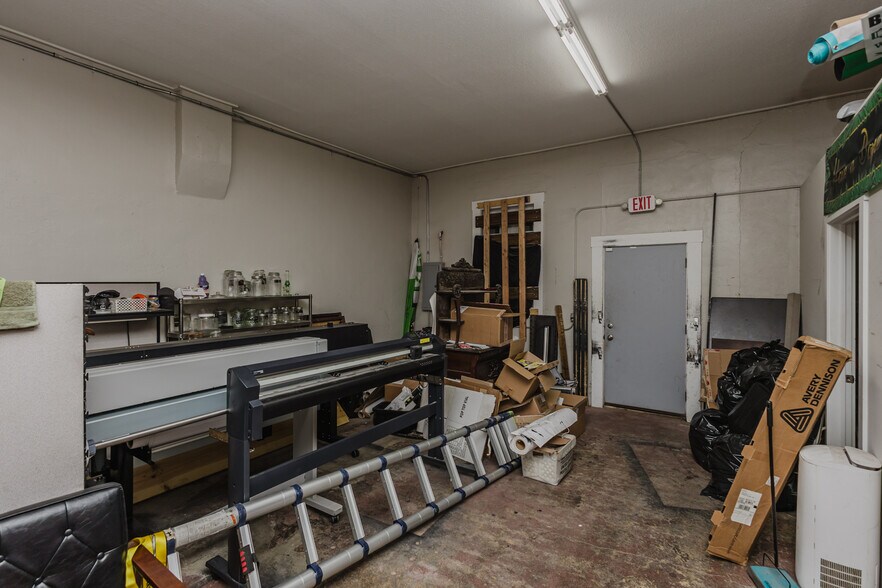 More Photos Of 1115 W Douglas Ave, Wichita Storefront For Sale
