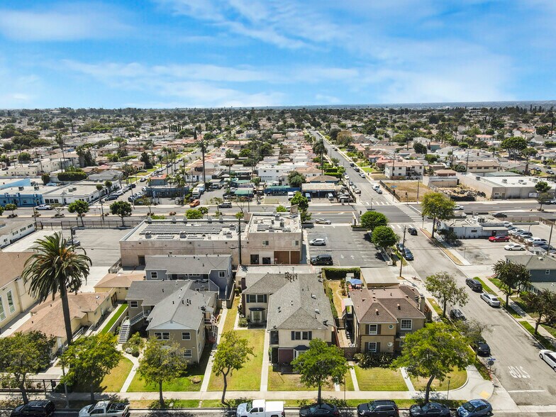 More Photos Of 2414 W 85th St, Inglewood Apartments For Sale