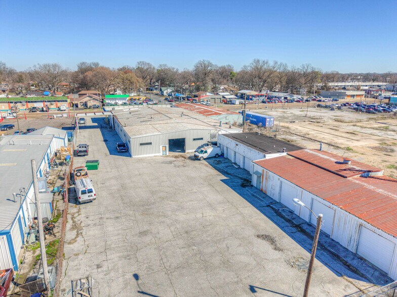 More Photos Of 2509-2519 Summer Ave, Memphis Flex For Sale