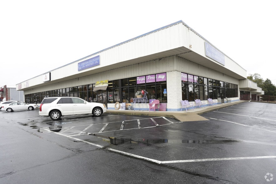 More Photos Of 1317 W Poinsett St, Greer Storefront For Lease